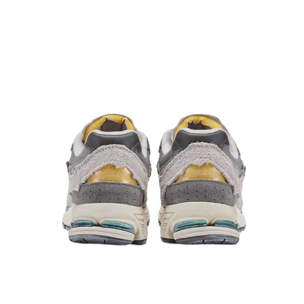 NEW BALANCE 2002R PROTECTION PACK RAIN CLOUD