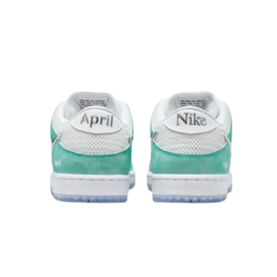 DUNK SB X APRIL SKATEBOARDS