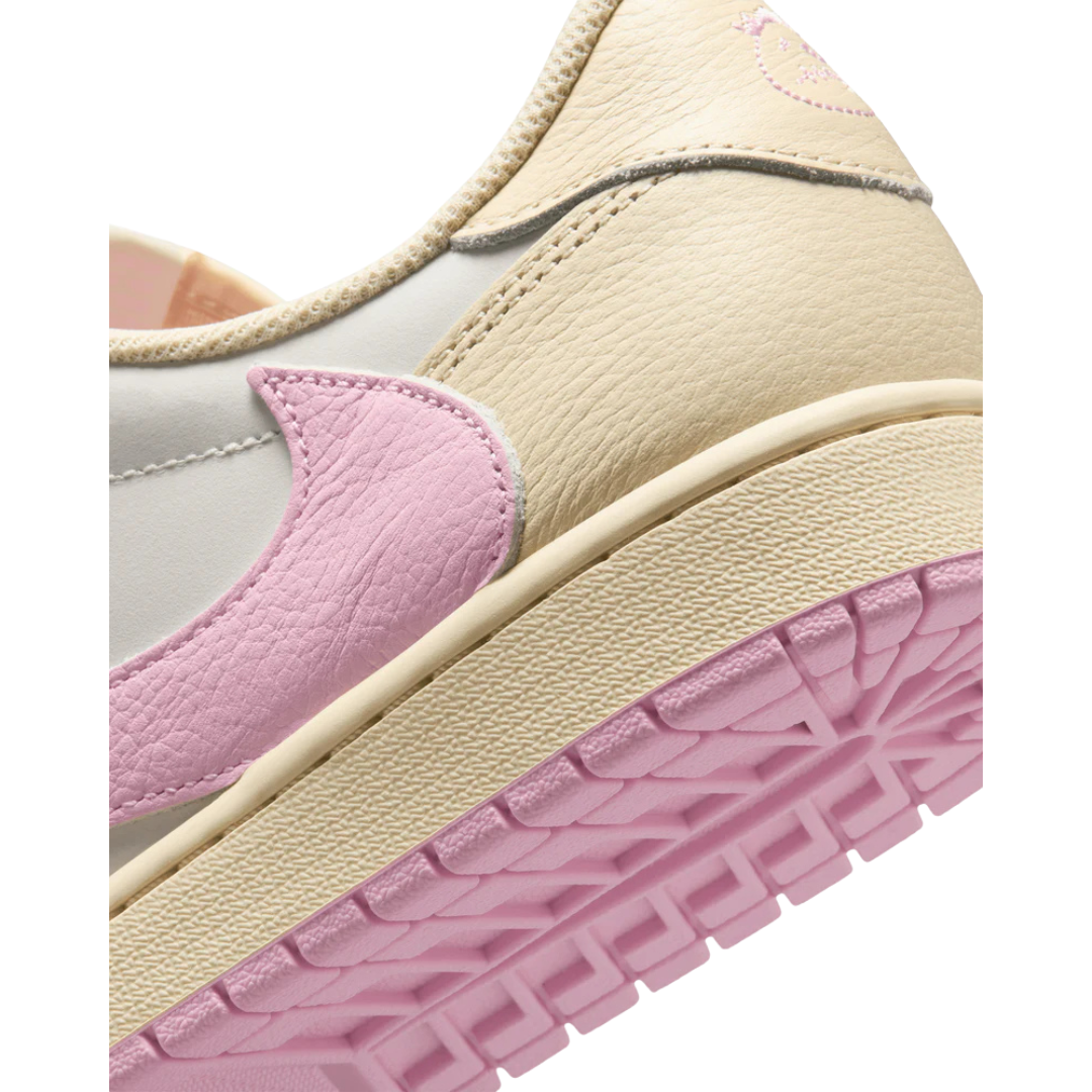 Jordan 1 Low x Travis Scott 'Shy Pink'