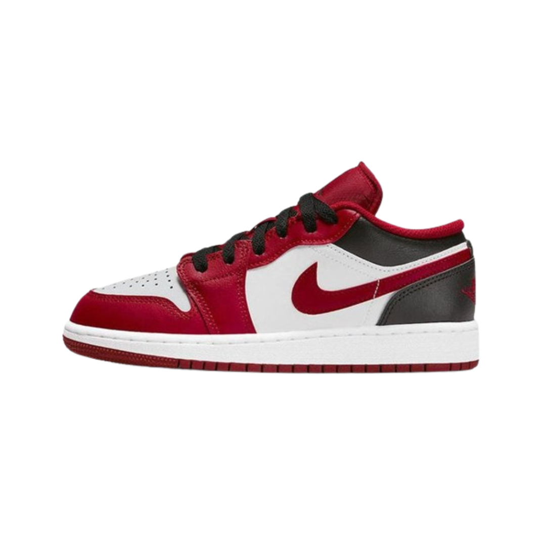 Jordan 1 Low Bulls