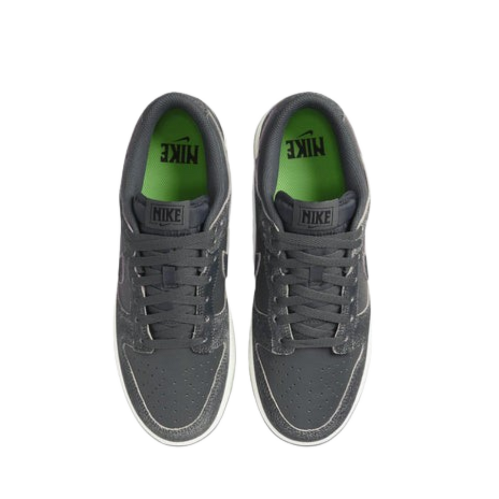 Dunk Low SE Halloween Cauldron