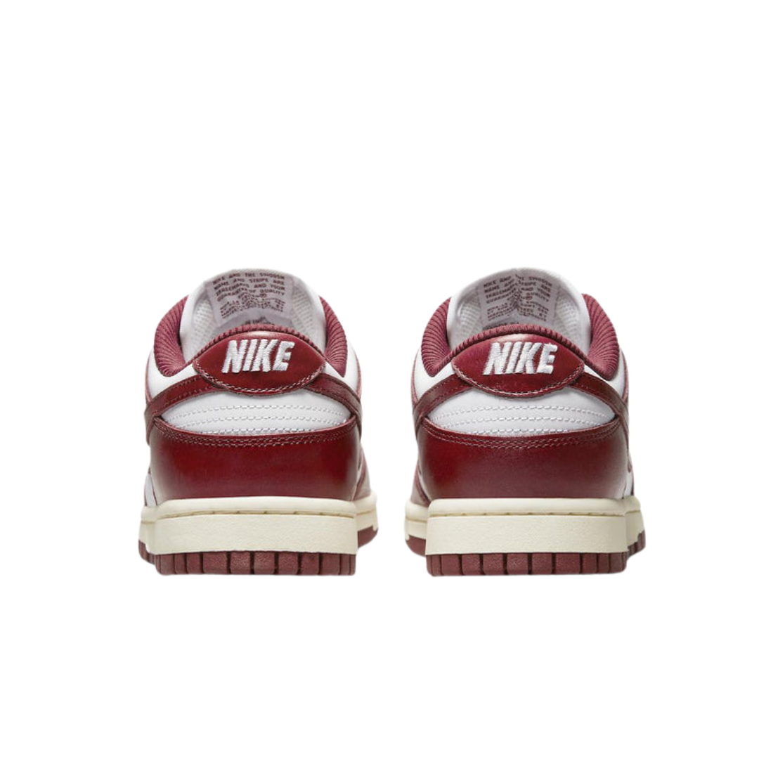 DUNK LOW VINTAGE TEAM RED