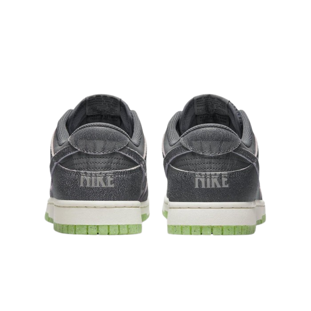 Dunk Low SE Halloween Cauldron