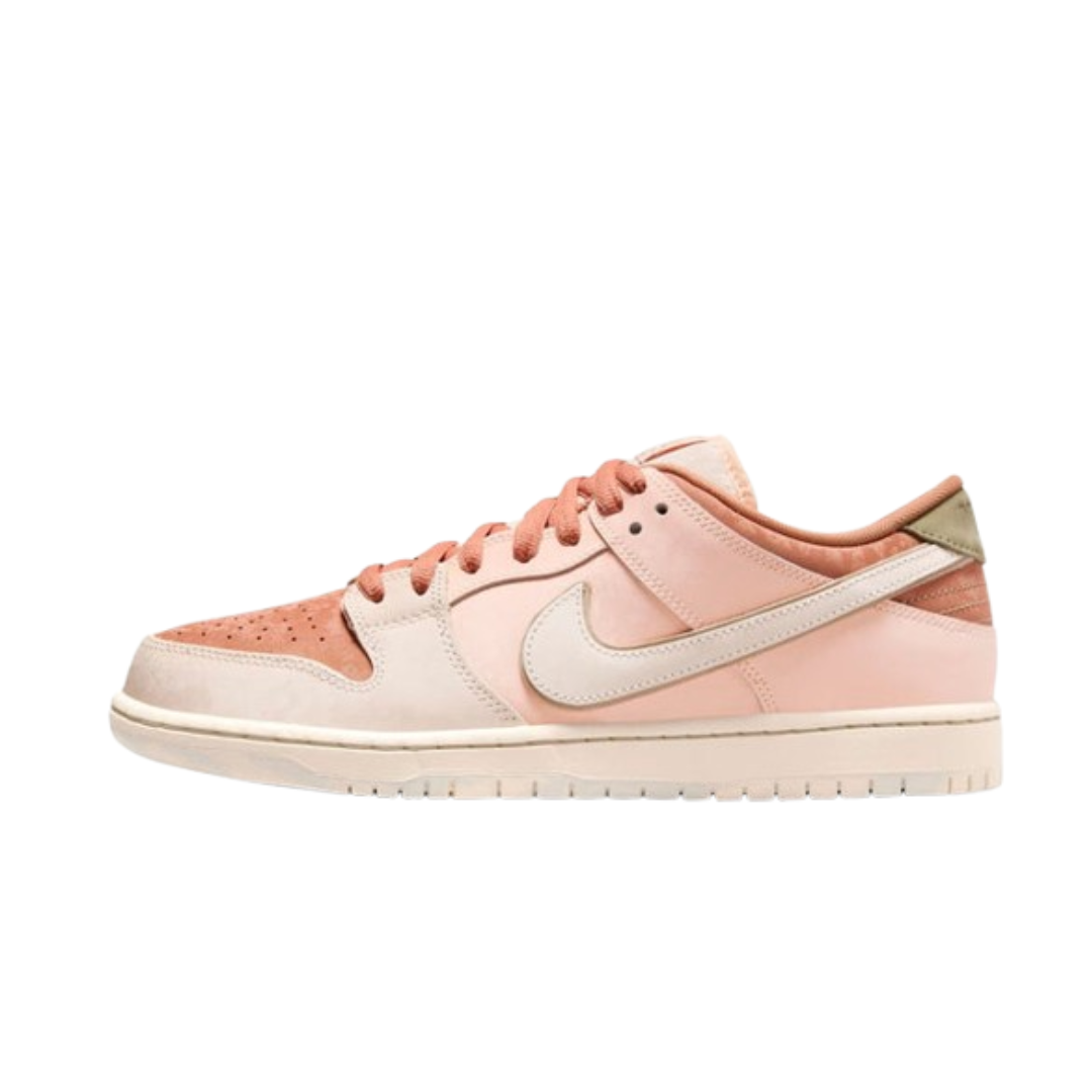 Nike Dunk Low SB Trocadero Gardens