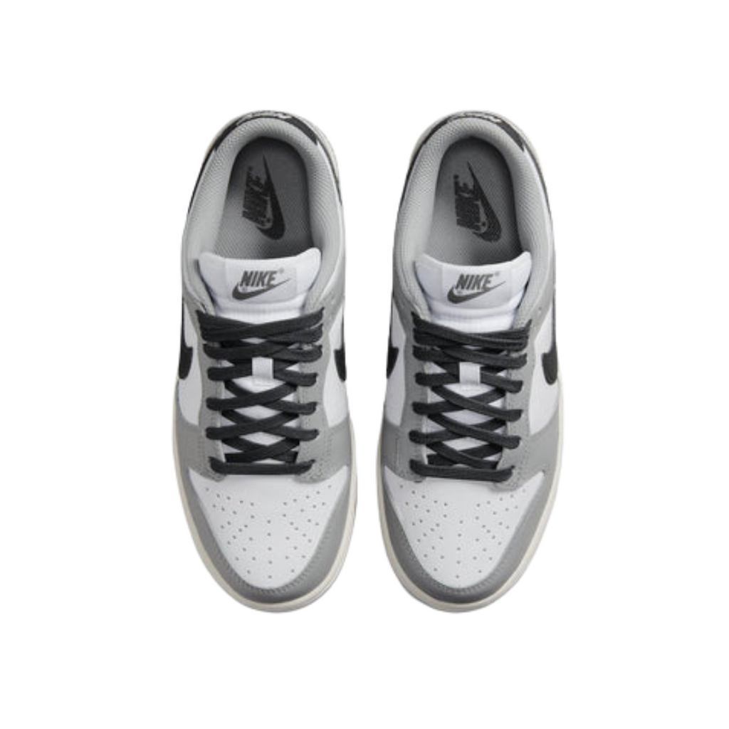 DUNK LIGHT SMOKE GREY