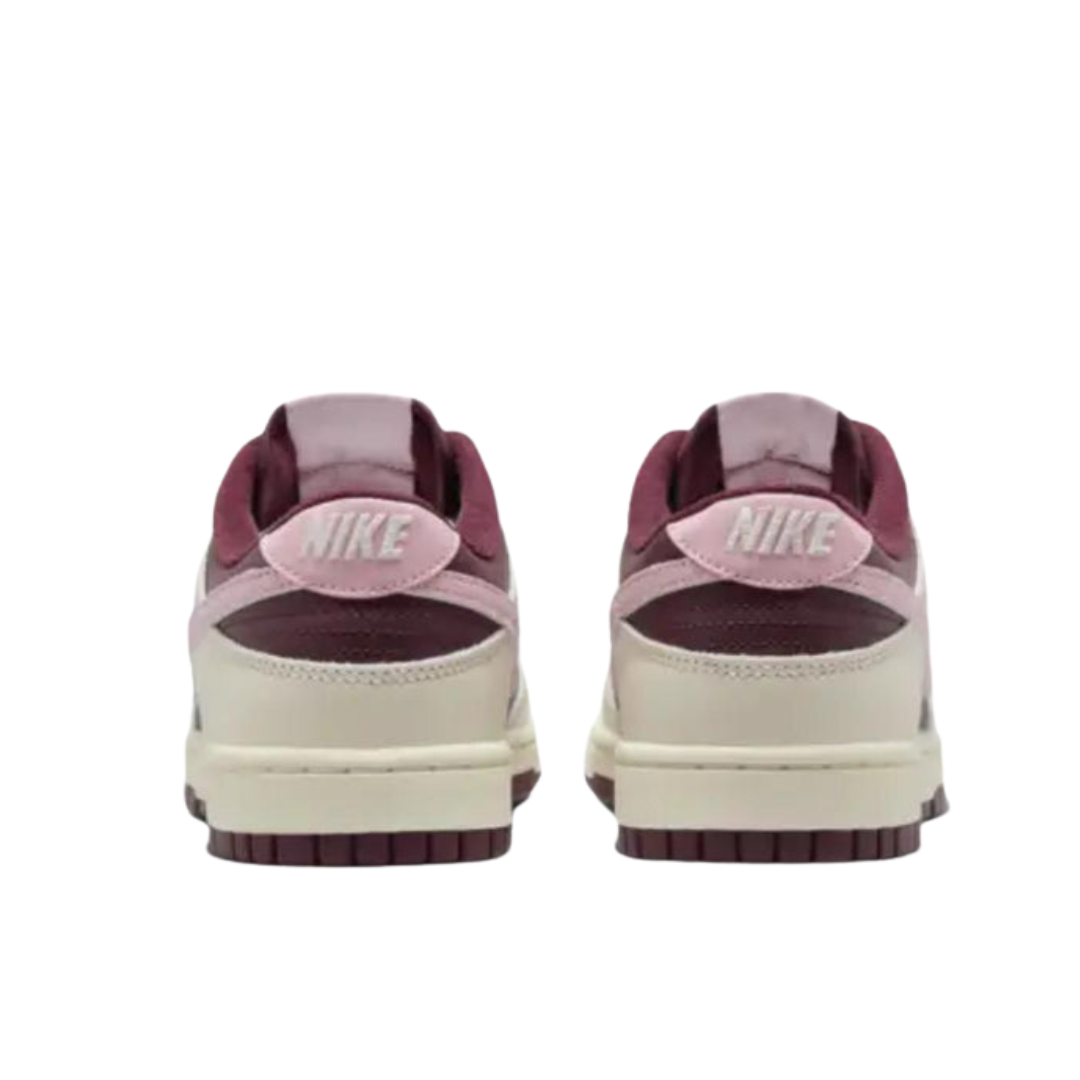 DUNK LOW SAN VALENTIN 2023