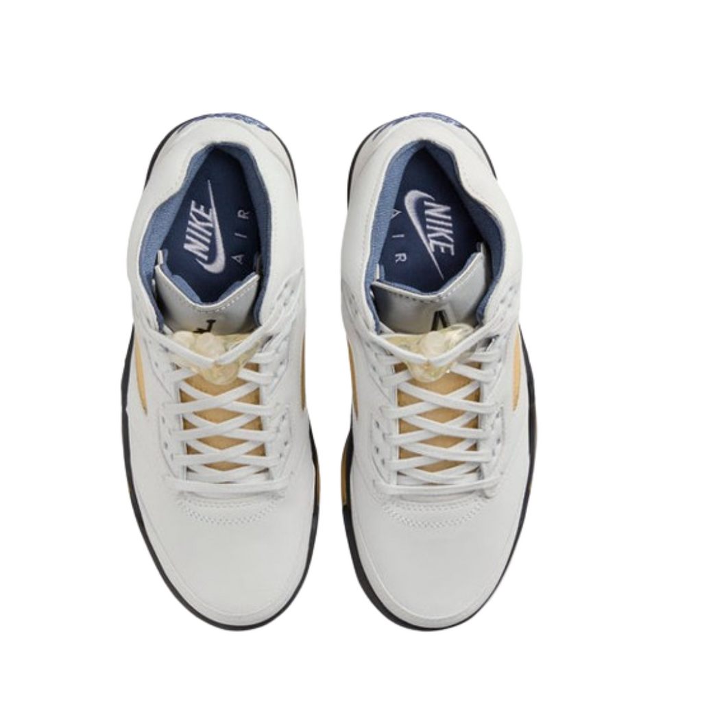 AIR JORDAN 5 x A Ma Maniere Photon Dust