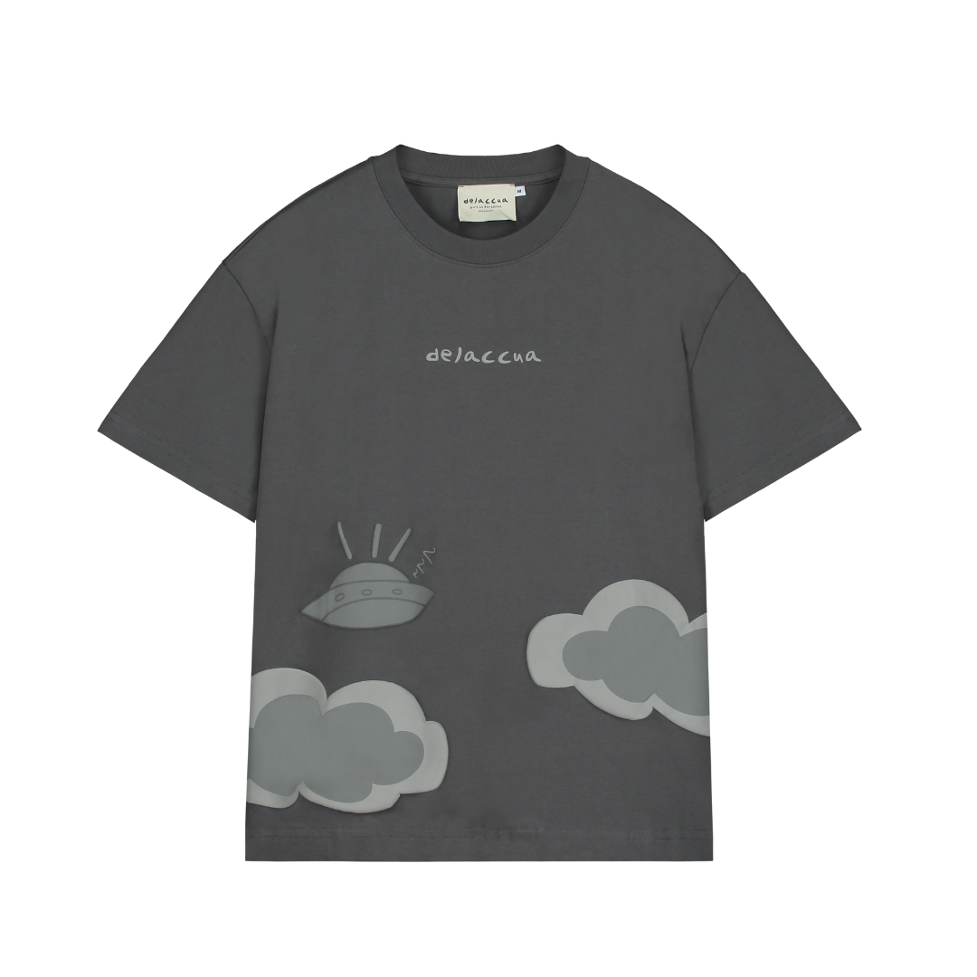 DELACCUA DREAM CLOUDS TEE